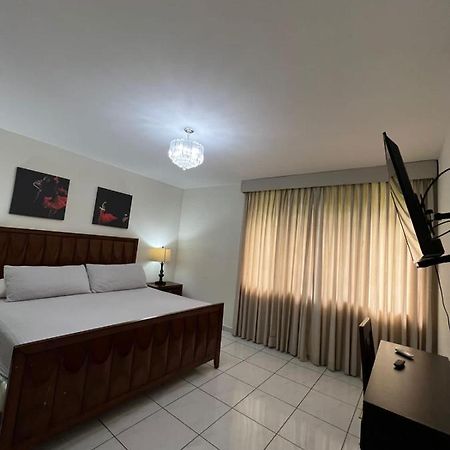 Hotel Casa Pamplona San Salvador Esterno foto