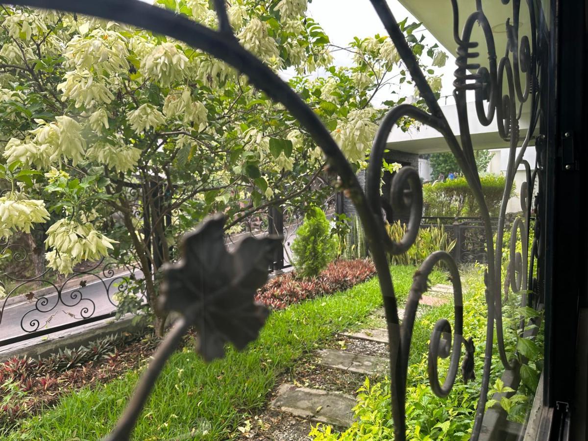 Hotel Casa Pamplona San Salvador Esterno foto
